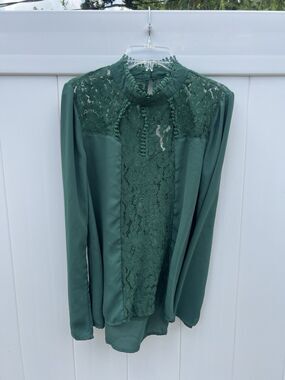 Self Esteem Blouse Women’s Size Small Long Sleeve Lace